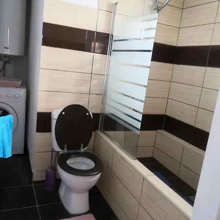 Samostatny Domecek-vlastni Vchod Klášterec nad Ohří